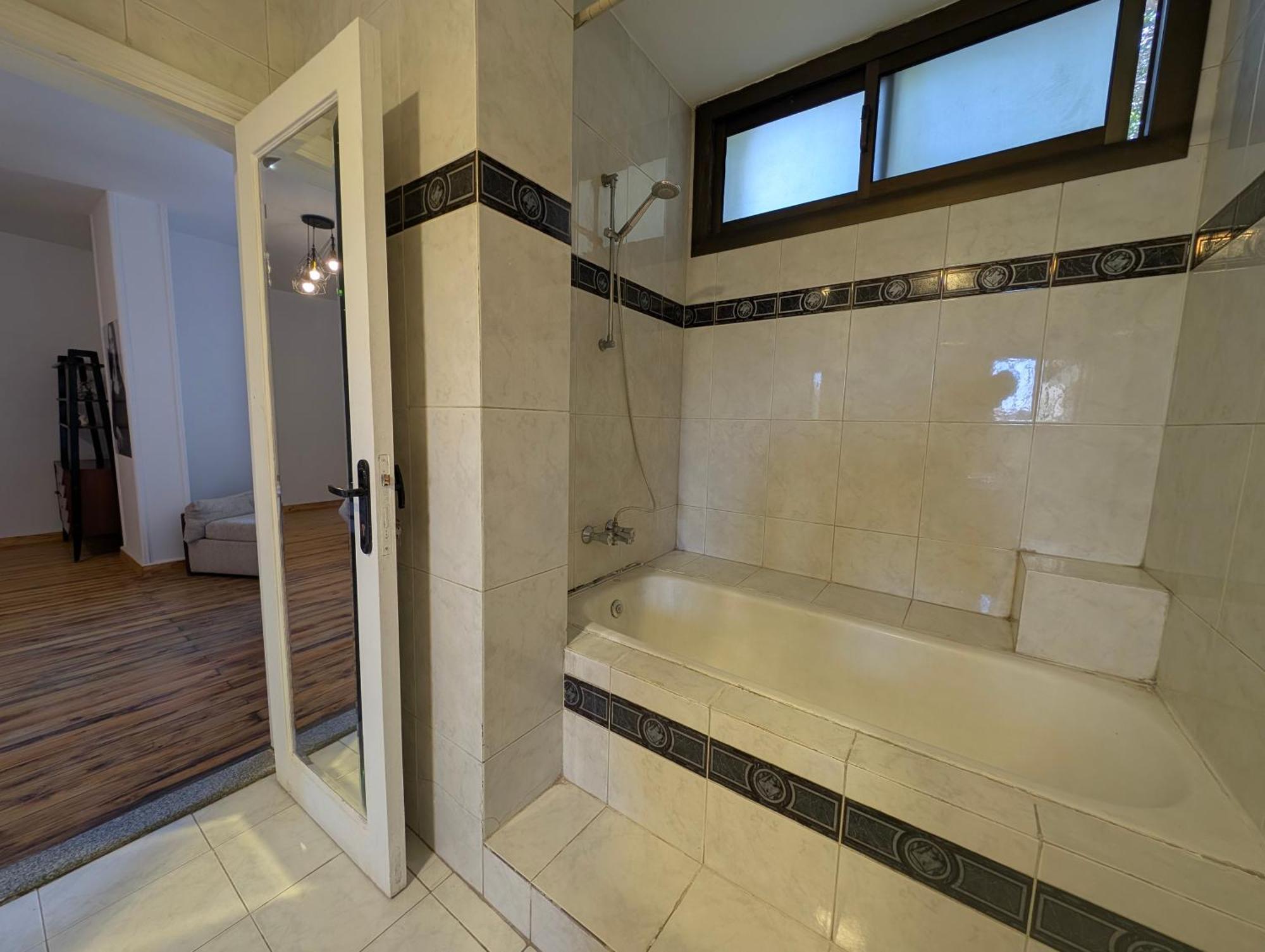 Maadi 35 - R 305 - Garden & Pool View